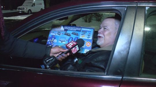 img of buying toys